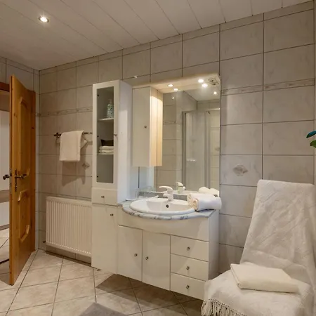 Zeunerhof Apartmán *